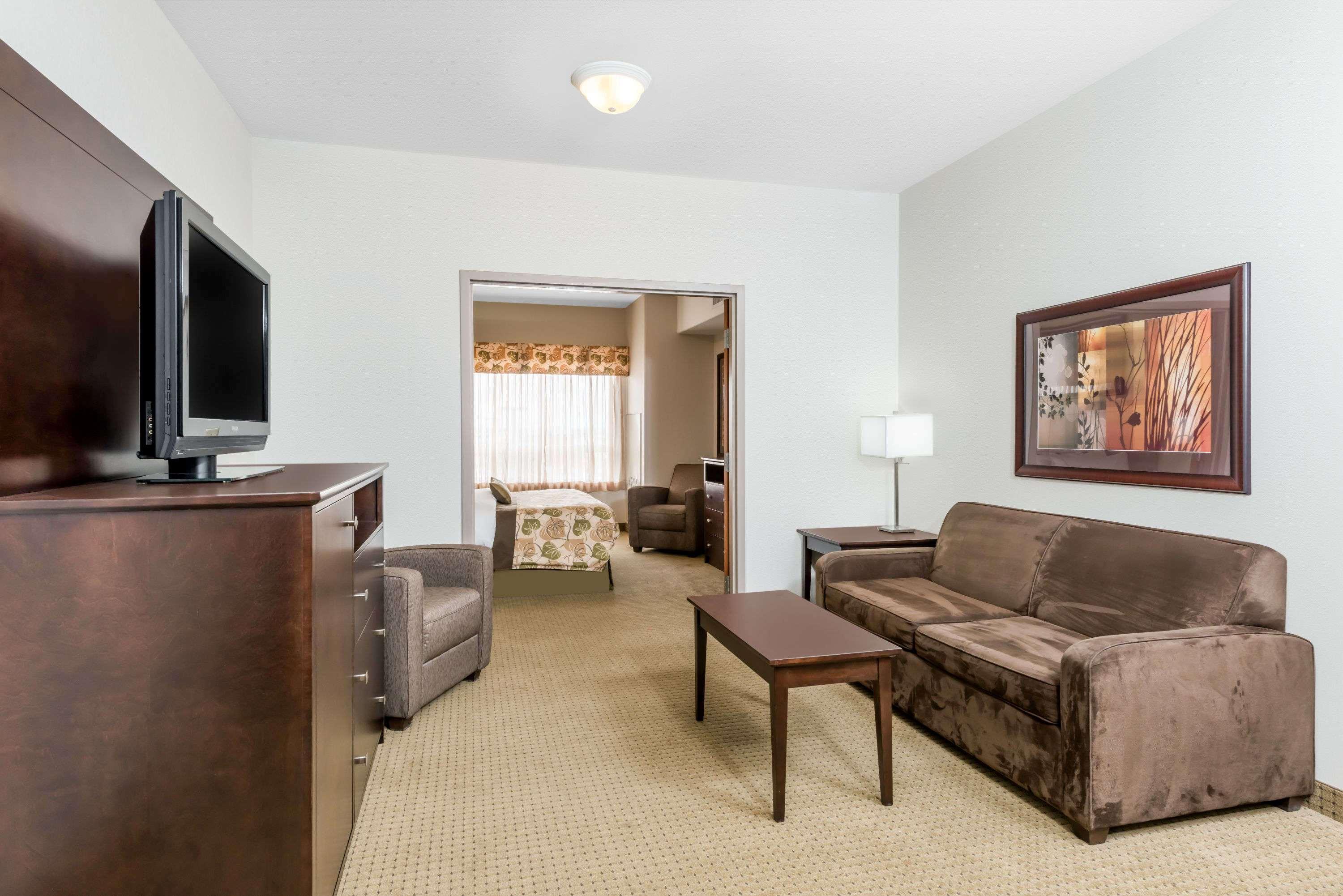 Hotel Ramada By Wyndham 3*
