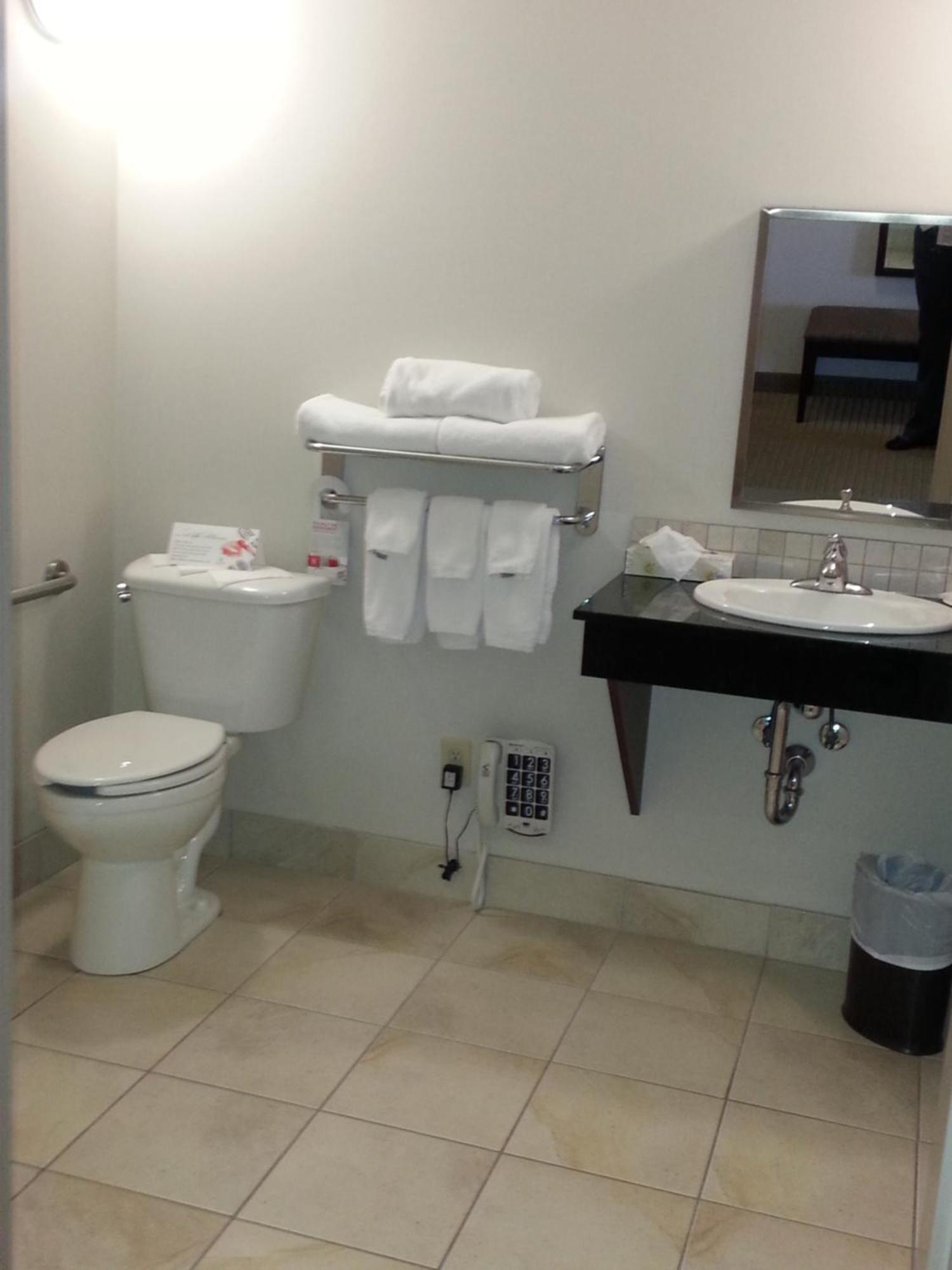 Ramada By Wyndham 3*
